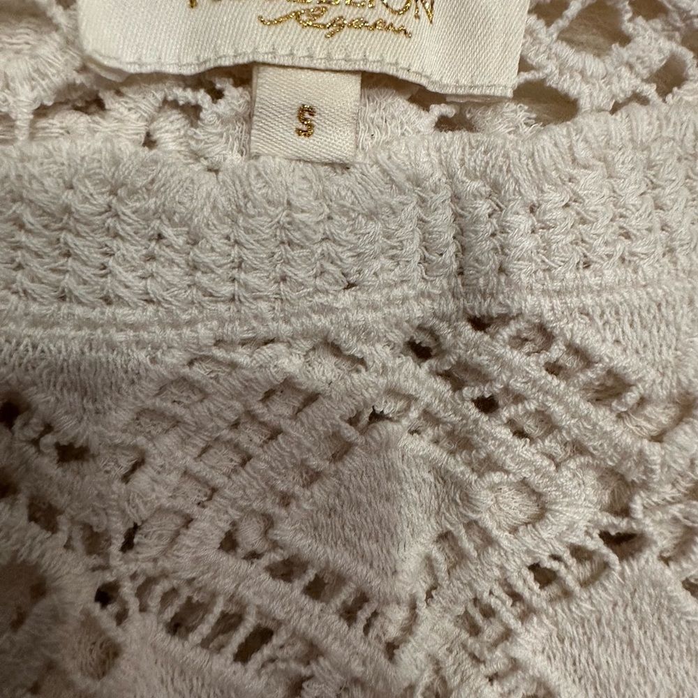 Rebellion Cream Crochet Top.   RD/RD - Picture 3 of 3